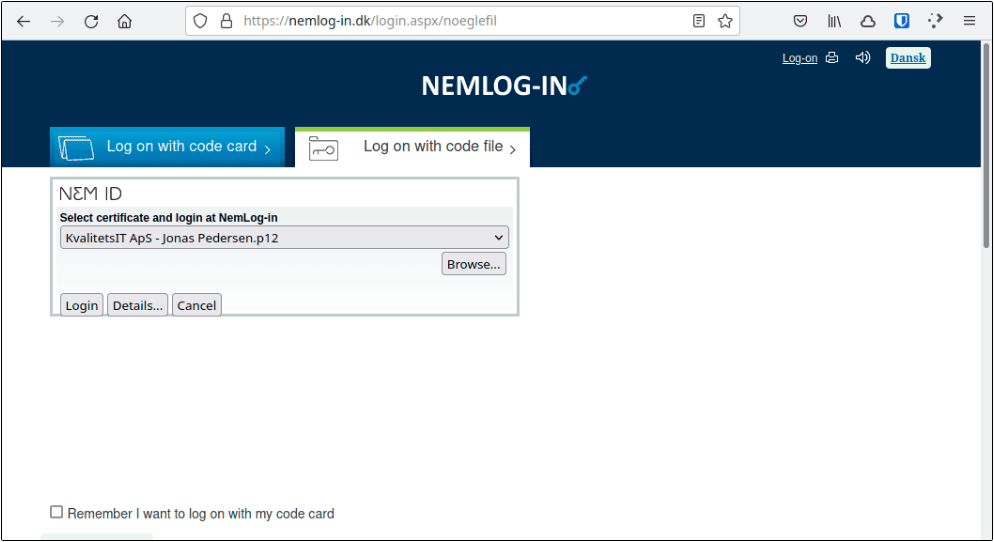 Viser login siden for NemLog-in, hvor man skal logge ind med "Log pn with code file". 